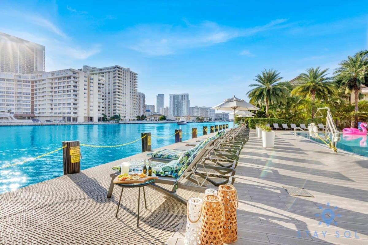 Infinite View Balcony With Pool, Gym And Near Beach Apartment Hallandale Beach Exterior photo