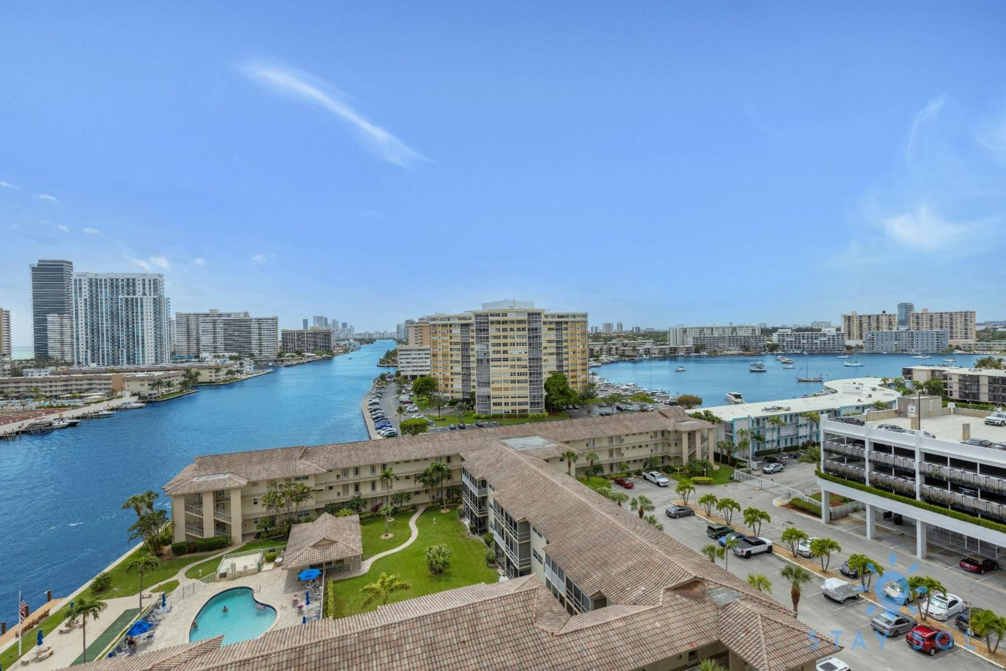 Infinite View Balcony With Pool, Gym And Near Beach Apartment Hallandale Beach Exterior photo